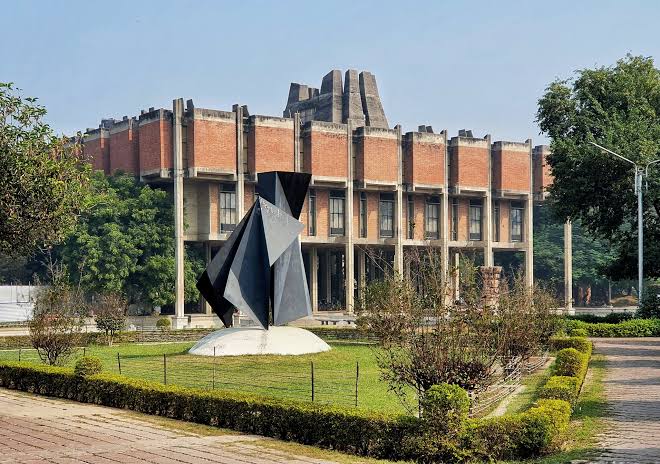 Indian Institute of Technology: Pilar Pendidikan Teknik dan Inovasi di India