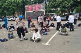 Mencegah Tawuran Sejak Dini: Peran Pendidikan Karakter di Sekolah